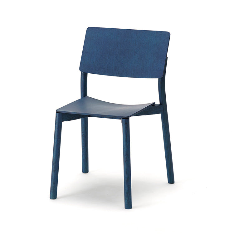 Chaise Panorama finition Indigo Blue, Geckeler Michels pour Karimoku New Standard — vue studio n°5 | Antifer