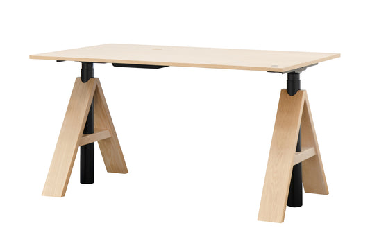 Bureau A-Frame vue trois-quarts — chêne et acier — Anderssen & Voll Hörreds | Antifer