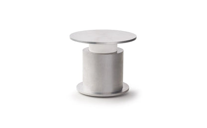 Lampe portable sans fil w241 Faro aluminium brut — vue catalogue — design David Chipperfield Wästberg | Antifer