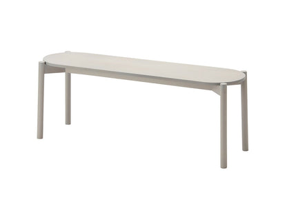 Banc de table Castor en chêne massif, BIG-GAME pour Karimoku New Standard — vue studio n°1 | Antifer