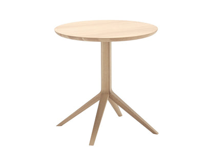 Table bistrot Scout en chêne massif, Christian Haas pour Karimoku New Standard — vue studio n°1 | Antifer