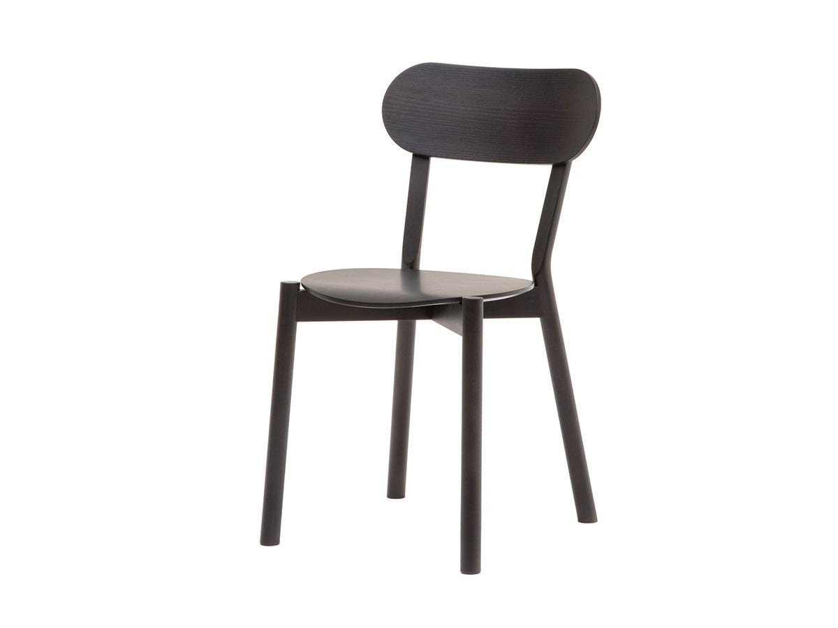 Chaise Castor Plus en chêne massif, BIG-GAME pour Karimoku New Standard — vue studio n°3 | Antifer