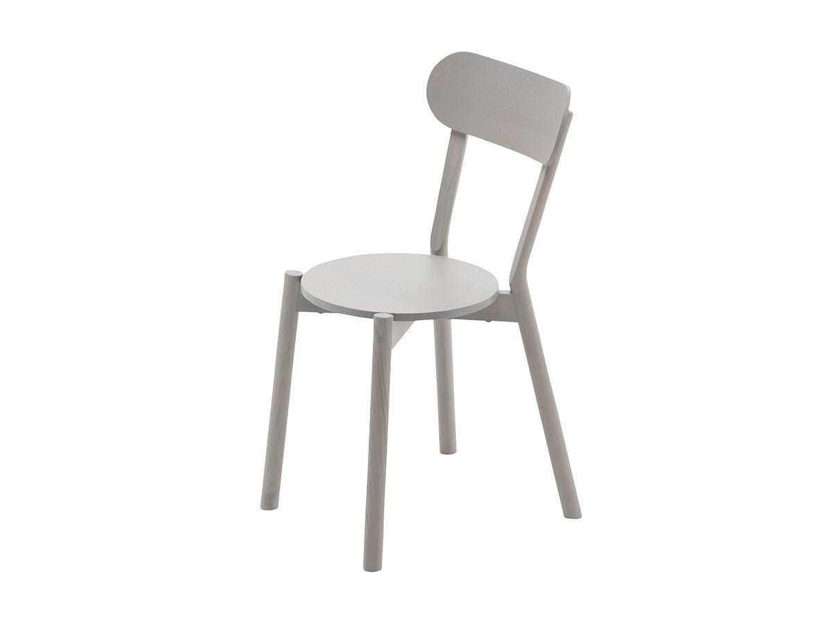 Chaise Castor en chêne massif, BIG-GAME pour Karimoku New Standard — vue studio n°3 | Antifer