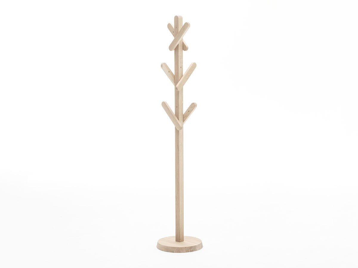 Portemanteau Signs en bois massif, BIG-GAME pour Karimoku New Standard — vue studio n°3 | Antifer