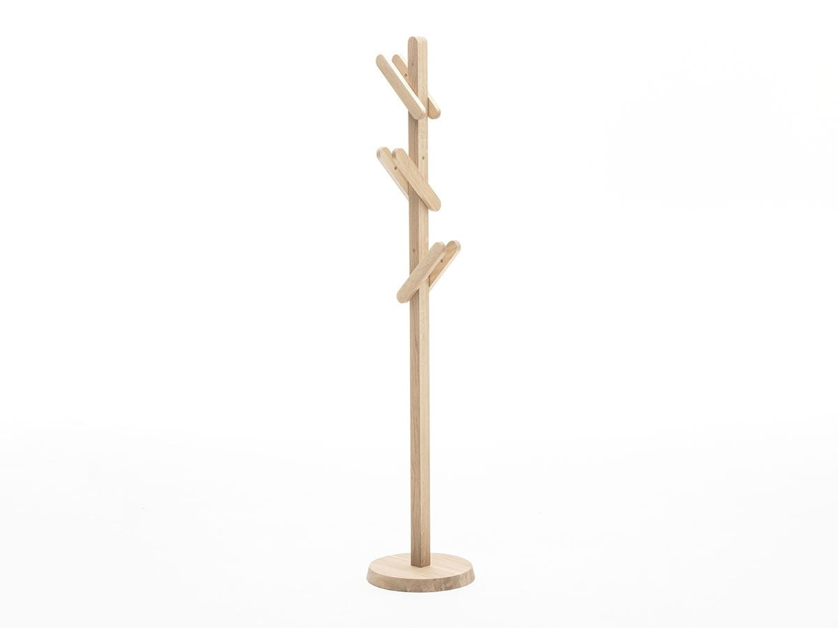 Portemanteau Signs en bois massif, BIG-GAME pour Karimoku New Standard — vue studio n°4 | Antifer