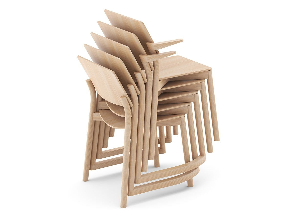 Fauteuil Panorama en bois massif, Geckeler Michels pour Karimoku New Standard — vue studio n°6 | Antifer