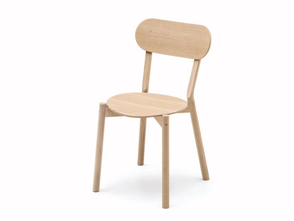 Chaise Castor Plus en chêne massif, BIG-GAME pour Karimoku New Standard — vue studio n°9 | Antifer