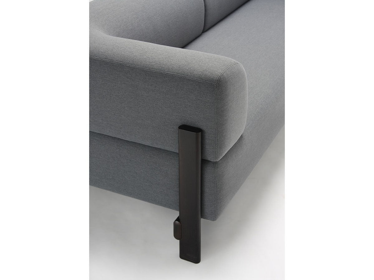 Méridienne Elephant droite en châtaignier massif et tissu, Christian Haas pour Karimoku New Standard — vue studio n°9 | Antifer