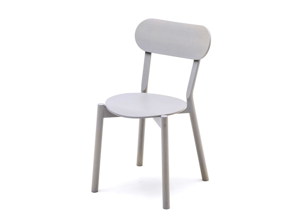 Chaise Castor Plus en chêne massif, BIG-GAME pour Karimoku New Standard — vue studio n°11 | Antifer