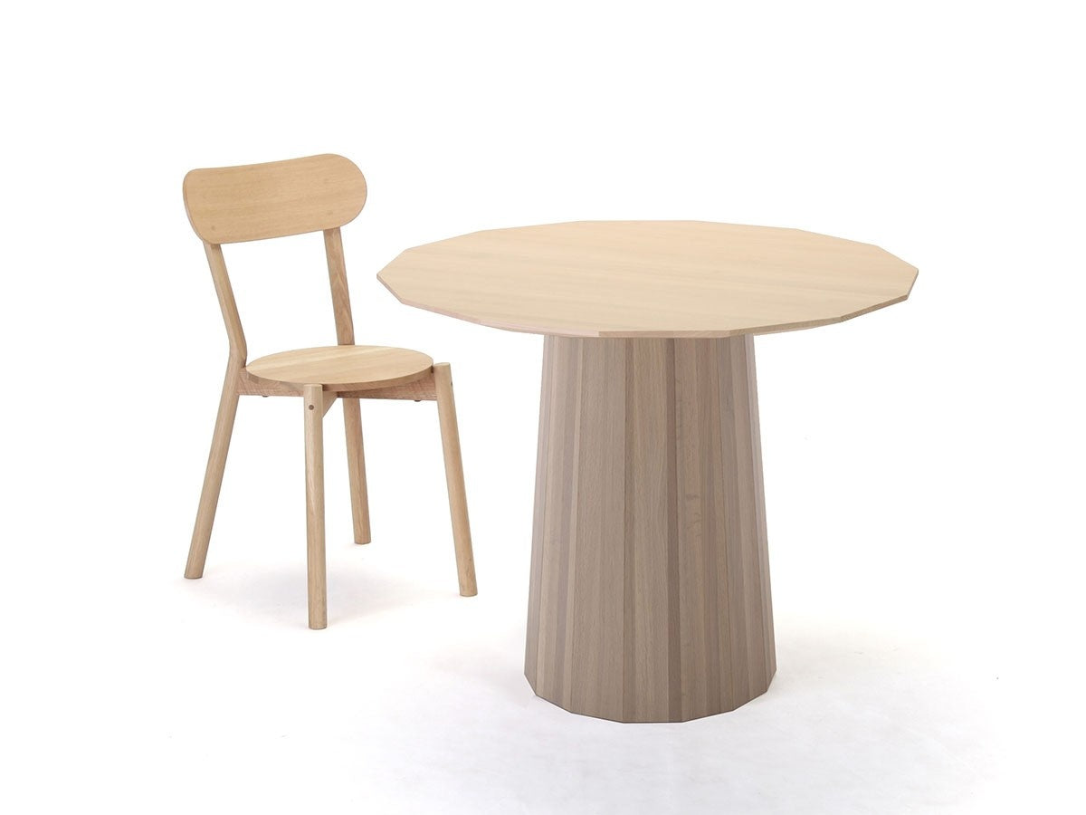 Table Colour Wood ø95 en bois massif teinté, Scholten & Baijings pour Karimoku New Standard — vue studio n°11 | Antifer