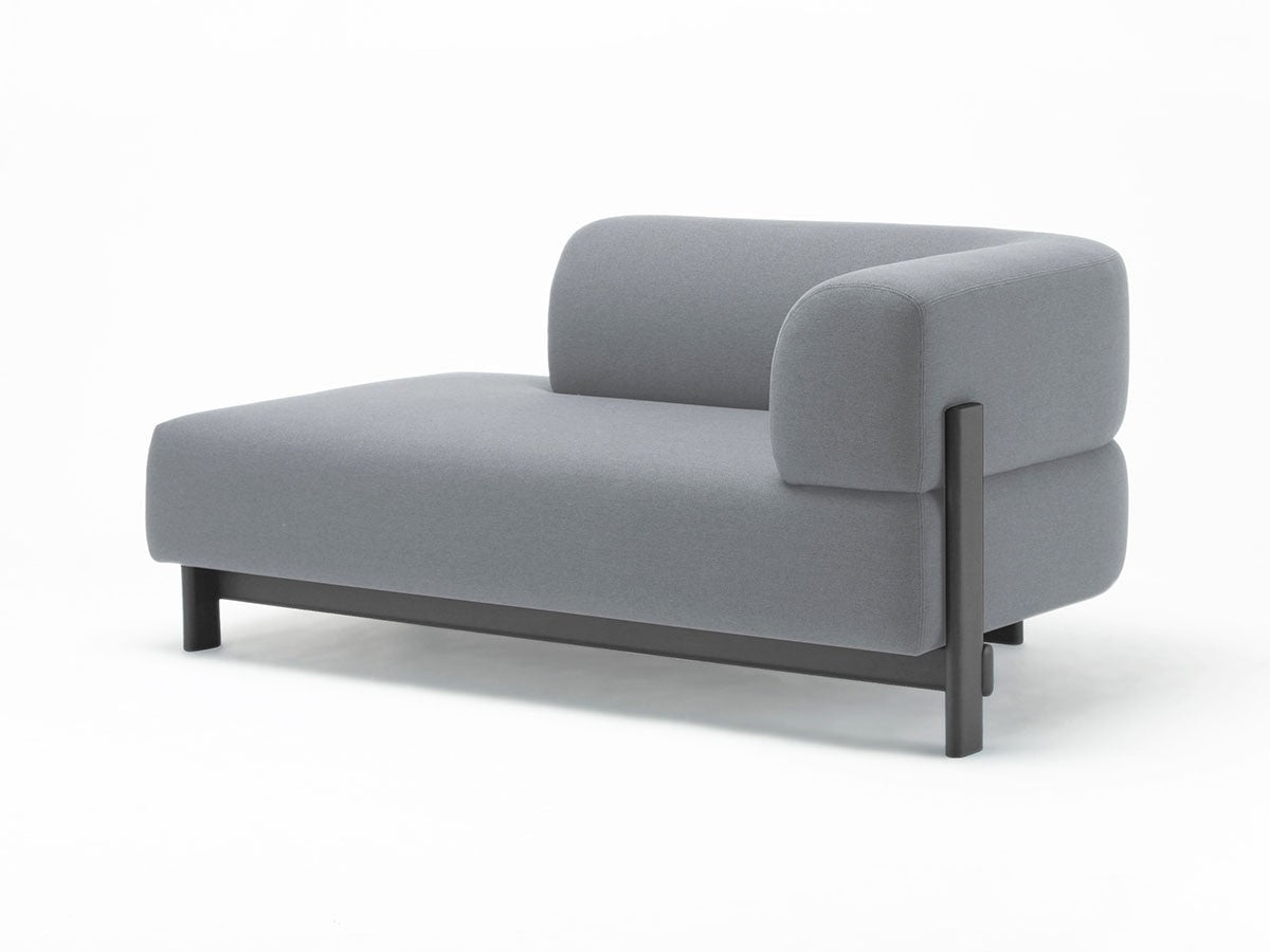 Méridienne Elephant droite en châtaignier massif et tissu, Christian Haas pour Karimoku New Standard — vue studio n°11 | Antifer