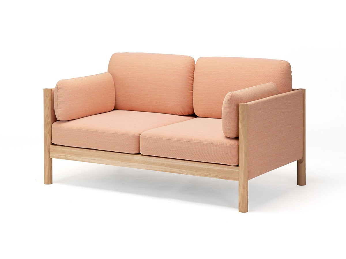 Canapé Castor Lobby 2 places en chêne massif et tissu, BIG-GAME pour Karimoku New Standard — vue studio n°12 | Antifer