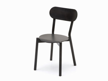 Chaise Castor Plus en chêne massif, BIG-GAME pour Karimoku New Standard — vue studio n°14 | Antifer
