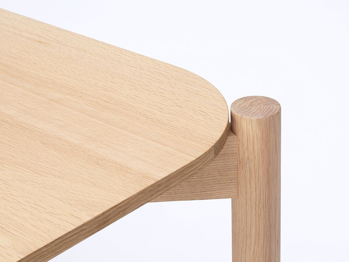 Table Castor 180 en chêne massif, BIG-GAME pour Karimoku New Standard — vue studio n°15 | Antifer
