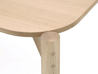 Table Castor 180 en chêne massif, BIG-GAME pour Karimoku New Standard — vue studio n°16 | Antifer