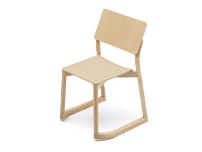 Chaise Panorama à patins en bois massif, Geckeler Michels pour Karimoku New Standard — vue studio n°18 | Antifer