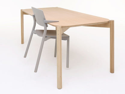 Fauteuil Panorama en bois massif, Geckeler Michels pour Karimoku New Standard — vue studio n°19 | Antifer