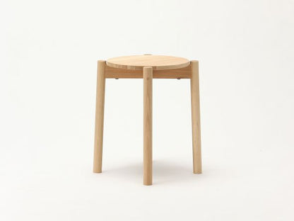Tabouret Castor Plus en chêne massif, BIG-GAME — vue studio de trois quarts n°14 | Antifer