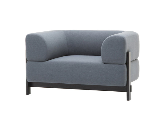 Fauteuil Elephant 1 place gris à piétement châtaignier noir, Christian Haas — vue studio de trois quarts n°1 | Antifer