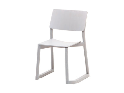 Chaise Panorama à patins finition Grain Gray, Geckeler Michels pour Karimoku New Standard — vue studio n°31 | Antifer