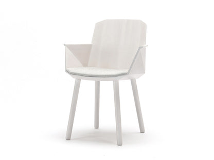 Fauteuil Colour Wood en châtaignier à galette blanche, Scholten & Baijings — vue studio de trois quarts n°18 | Antifer