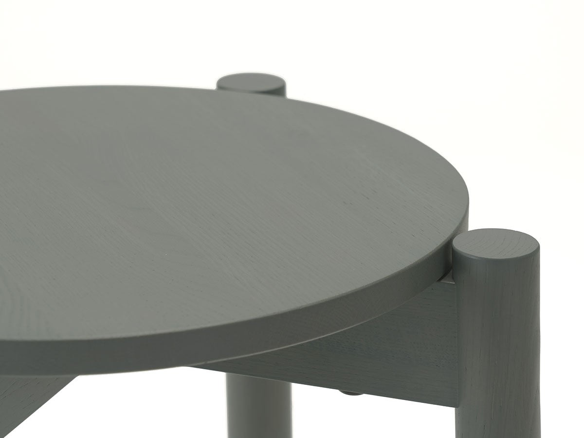 Tabouret Castor Plus — détail de l'assise ronde gris acier et de son chant | Antifer