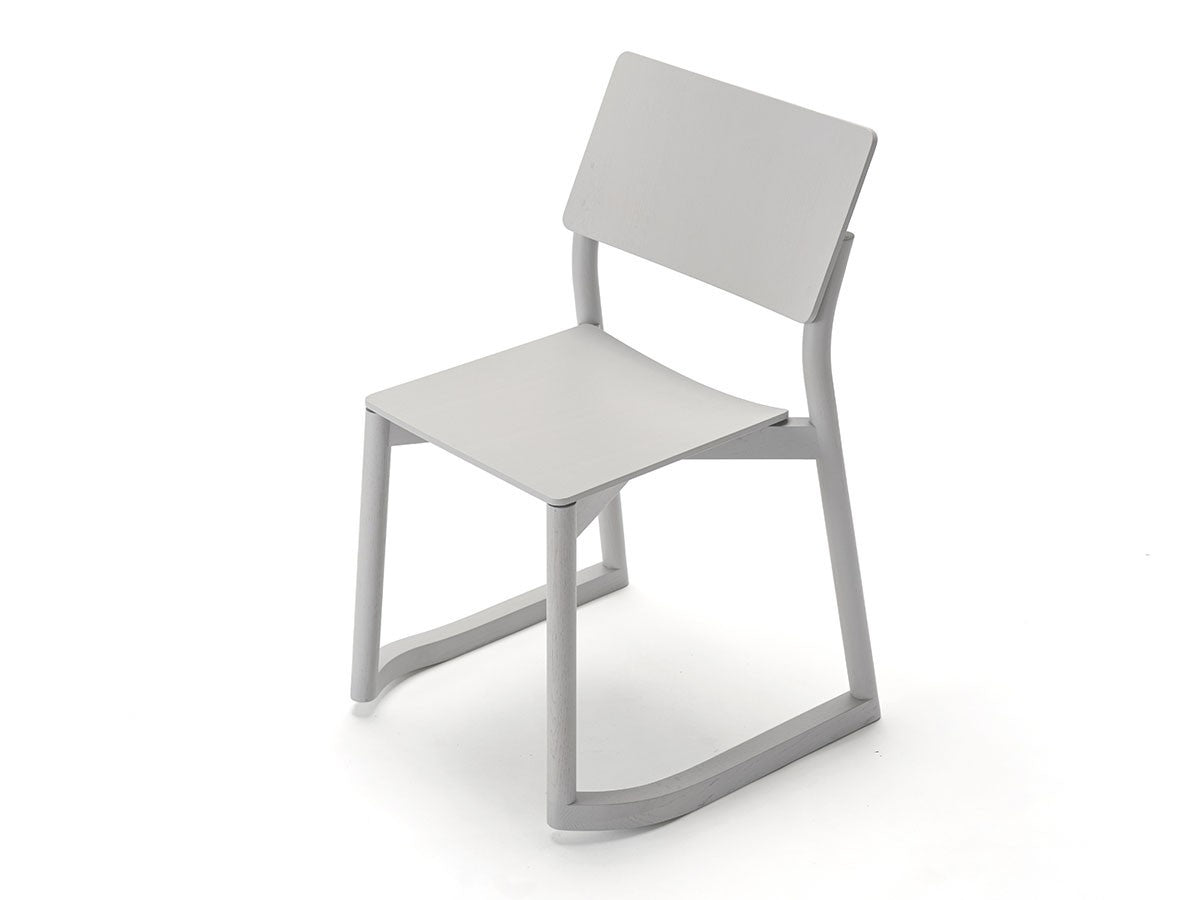 Chaise Panorama à patins en bois massif, Geckeler Michels pour Karimoku New Standard — vue studio n°24 | Antifer