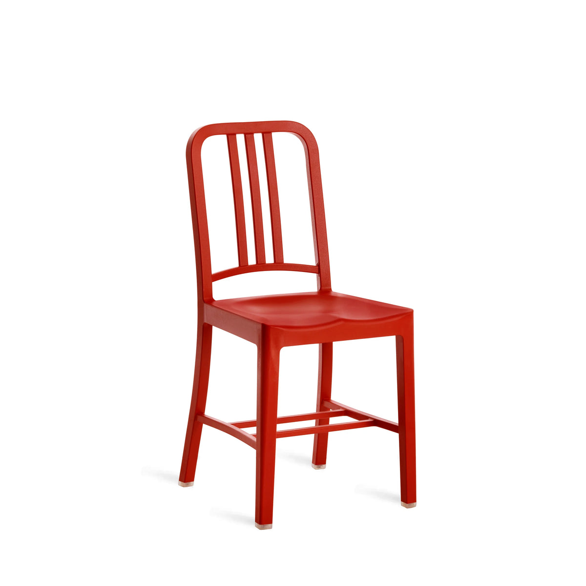 111 Navy Emeco chair in recycled rPET — red, profile view — design Emeco | Antifer