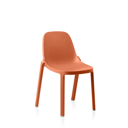 Broom Emeco Stapelstuhl, Design Philippe Starck, aus recyceltem Polypropylen, terrakotta | Antifer
