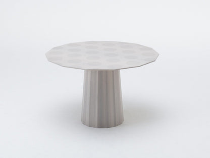 Table Colour Wood ø120 finition Gray Dot, plateau à pastilles, Scholten & Baijings — vue studio n°24 | Antifer