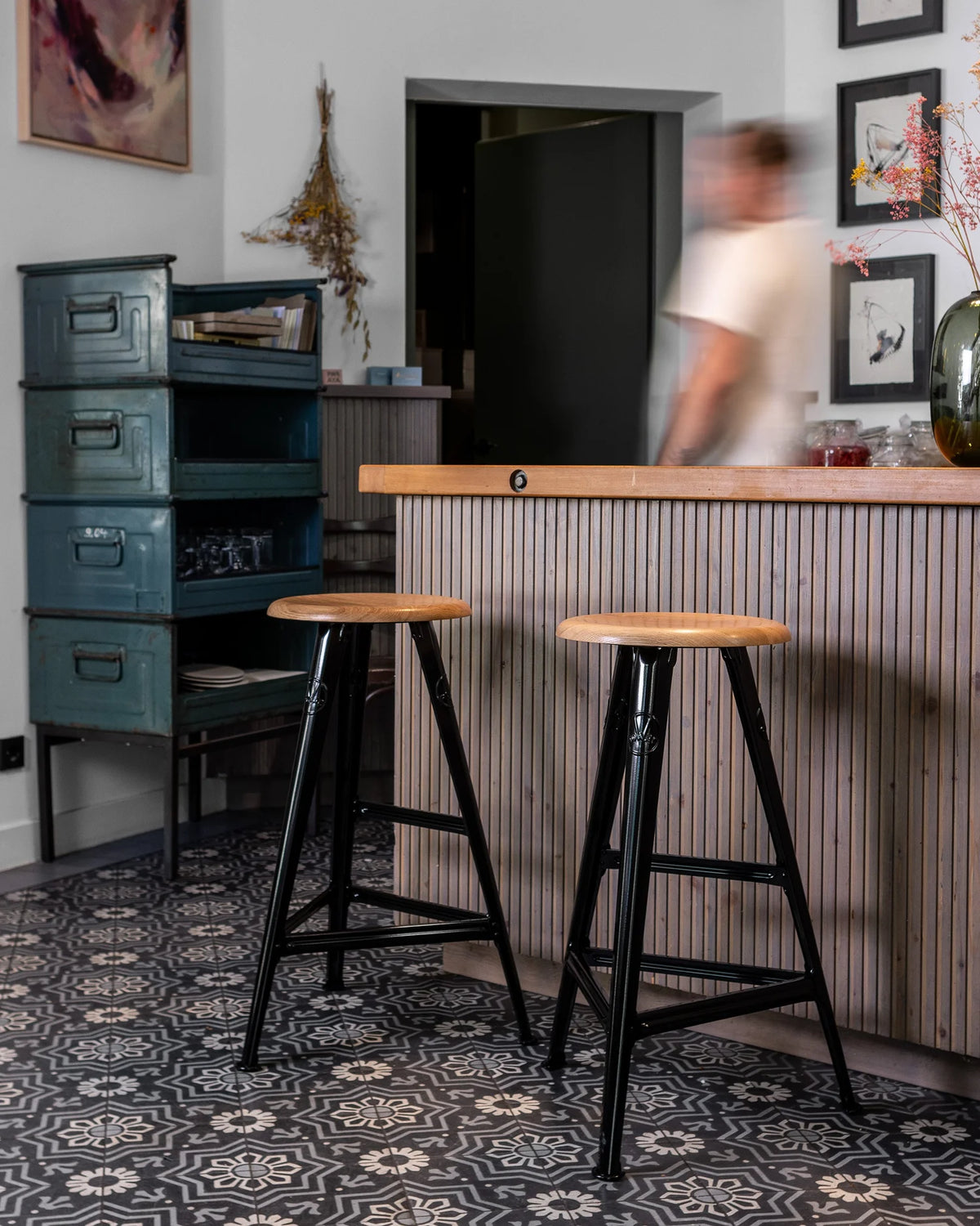 Tabouret haut Rowac Schemel 75 cm acier riveté — vue principale — Antifer