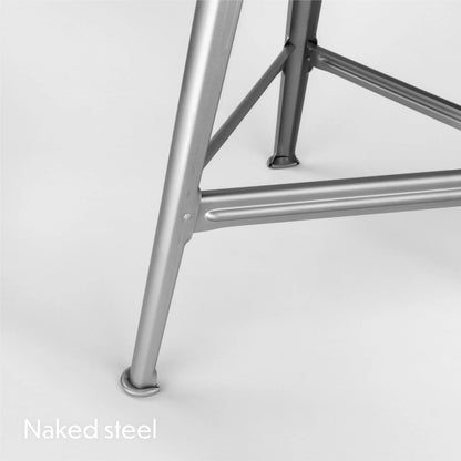 Tabouret haut Rowac Schemel 75 cm — détail piètement acier nu riveté — Antifer