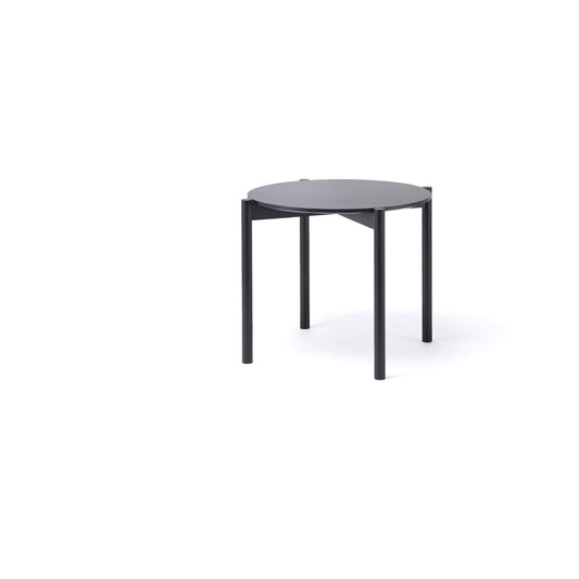 Table ronde Castor 110 en chêne teinté noir, BIG-GAME pour Karimoku New Standard — vue studio n°8 | Antifer