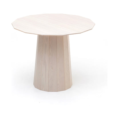 Table Colour Wood ø95 en châtaignier, Scholten & Baijings — vue studio légèrement en plongée n°24 | Antifer