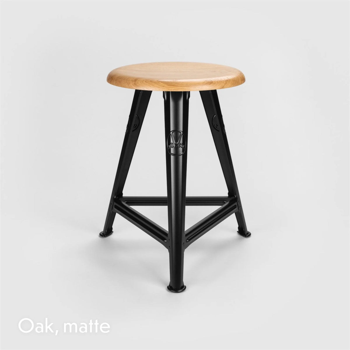 Finish sample, matte oak — Rowac Schemel stool | Antifer