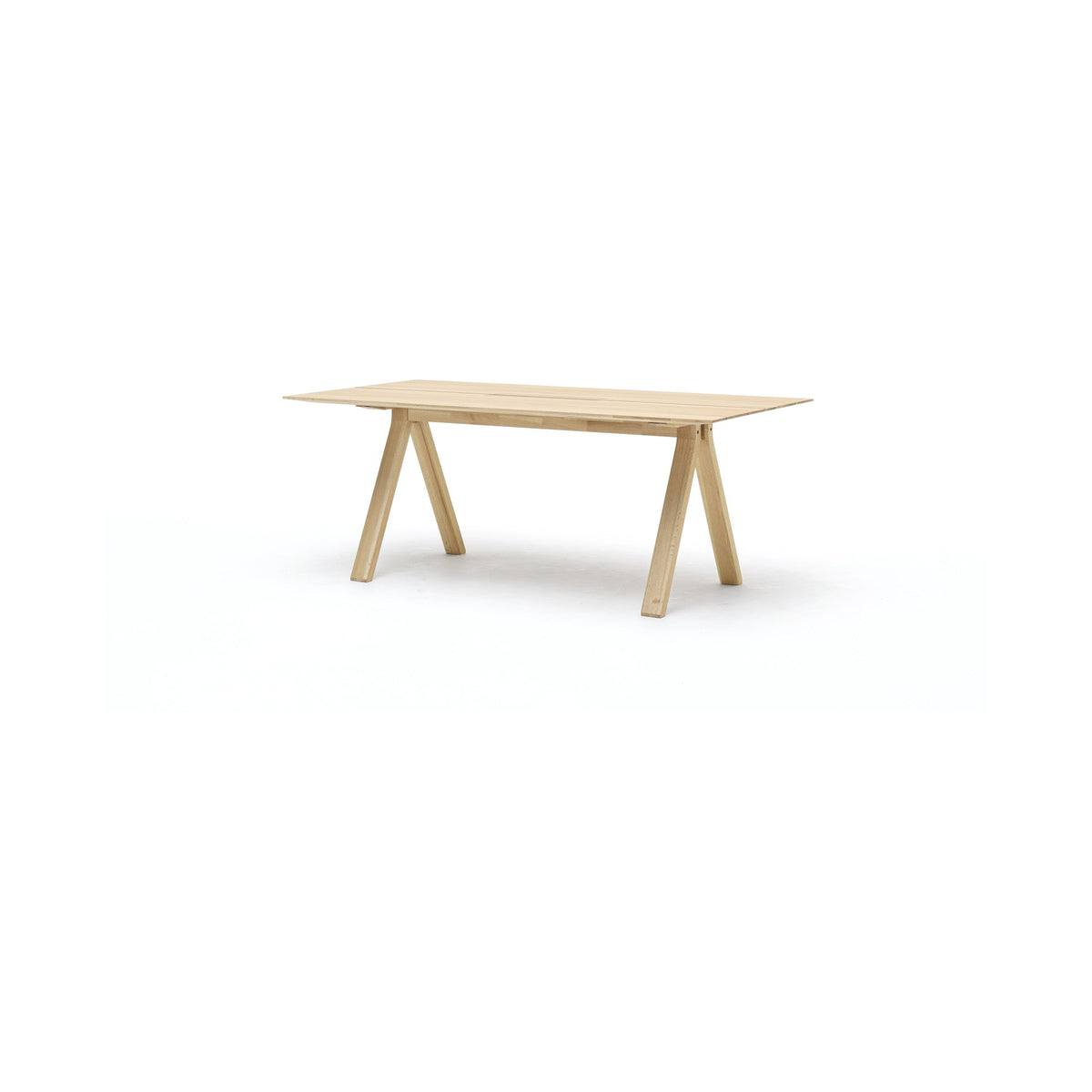 Bureau Spectrum en chêne massif, Geckeler Michels pour Karimoku New Standard — vue studio de trois quarts n°2 | Antifer