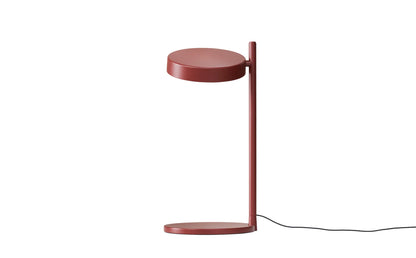 Lampe w242 Pastille en situation chambre lecture — aluminium noir — Wästberg | Antifer