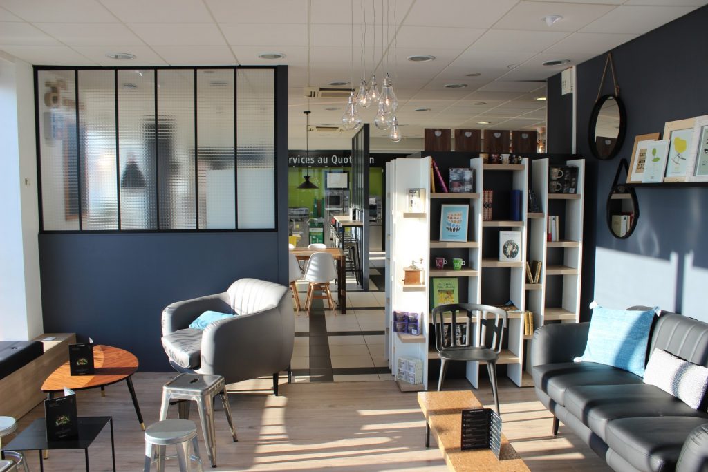 Agencement d&rsquo;un Snack & Coffee à l&rsquo;Intermarché La Madeleine à Angers