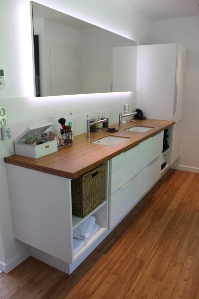 Aménagement d&rsquo;une salle de bain avec double vasque résine – Bouchemaine (49)