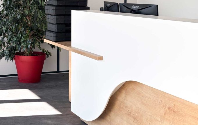 banque d'accueil sur mesure