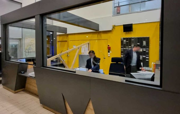 Banque d'accueil sur mesure