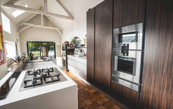 cuisine sur mesure corian