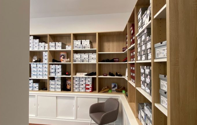 magasin chaussures 02